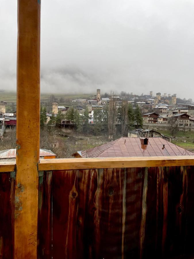 Travel Inn House Mestia • Მოგზაურის Სახლი מראה חיצוני תמונה