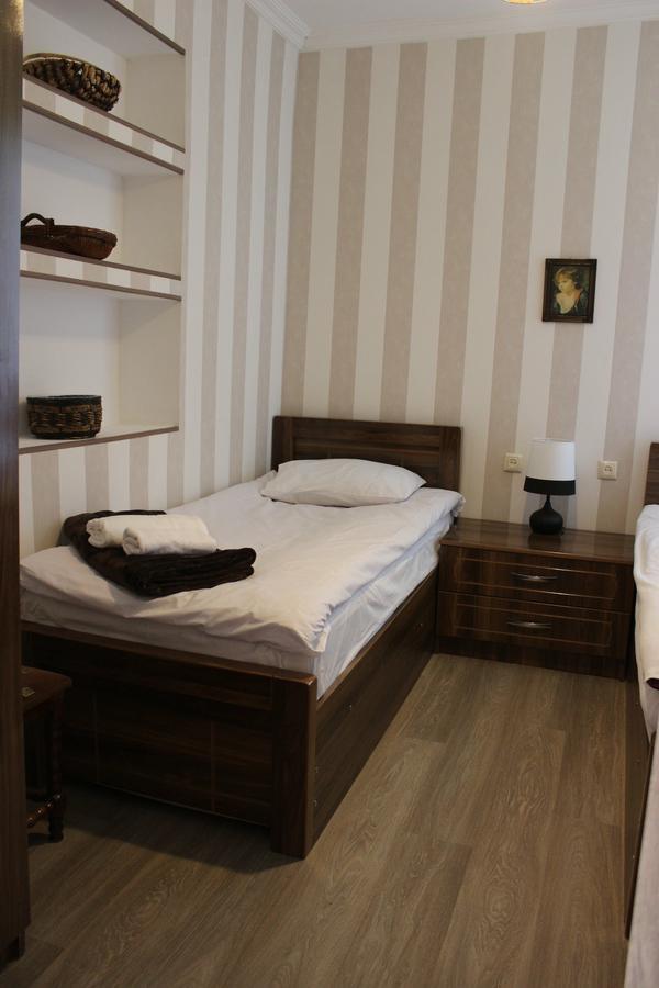 Travel Inn House Mestia • Მოგზაურის Სახლი מראה חיצוני תמונה