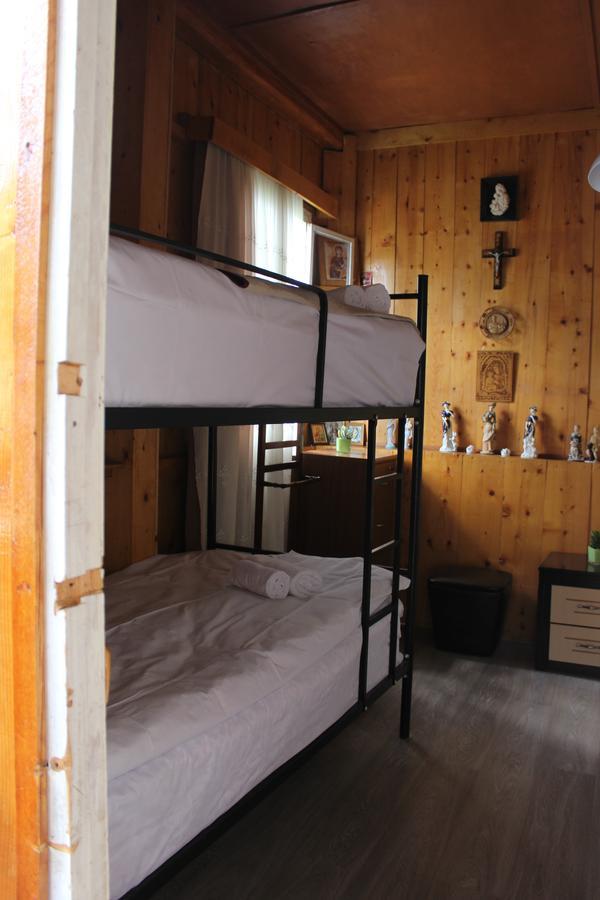 Travel Inn House Mestia • Მოგზაურის Სახლი מראה חיצוני תמונה
