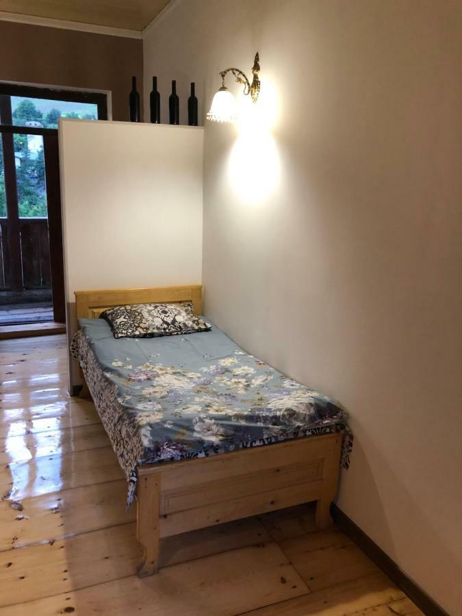 Travel Inn House Mestia • Მოგზაურის Სახლი מראה חיצוני תמונה
